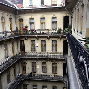klauzal-apartman.inbudapesthotels.com/